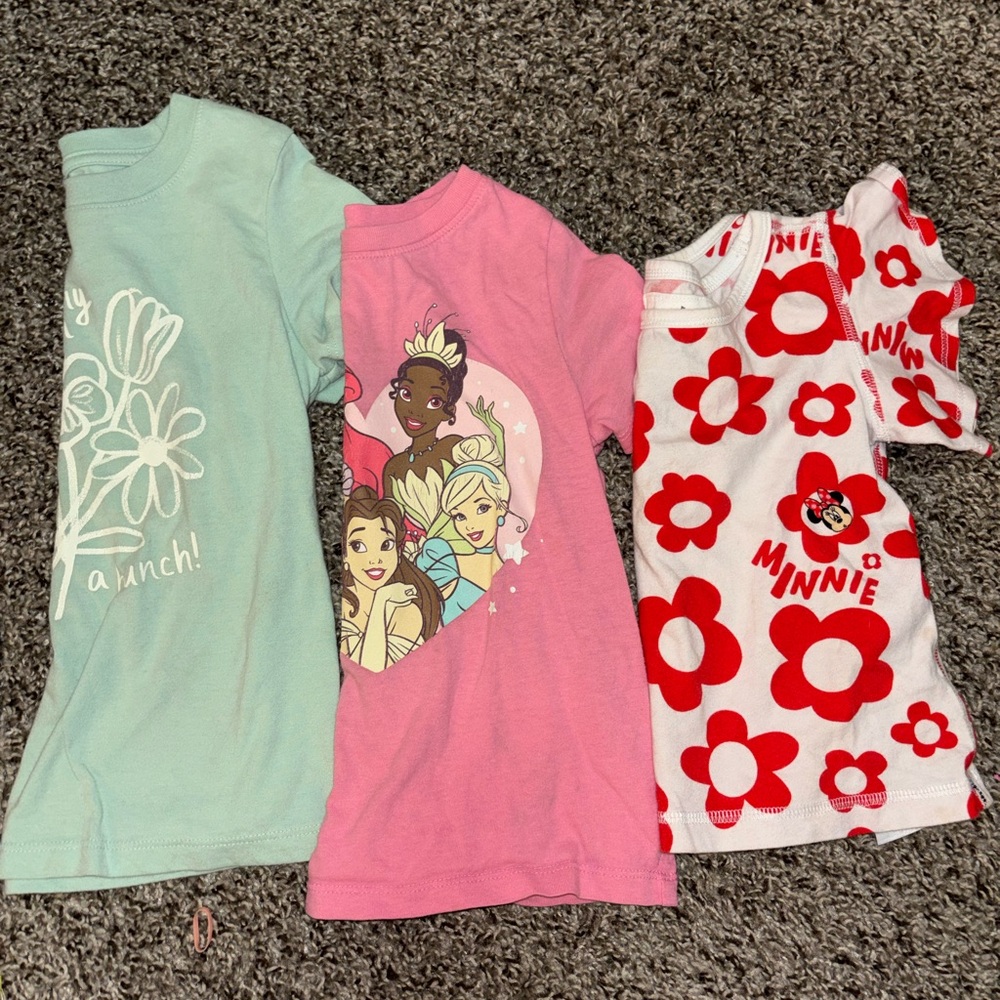 Disney Pink Princess Short-Sleeve Pajama Top with Multicolor Princess Graphic